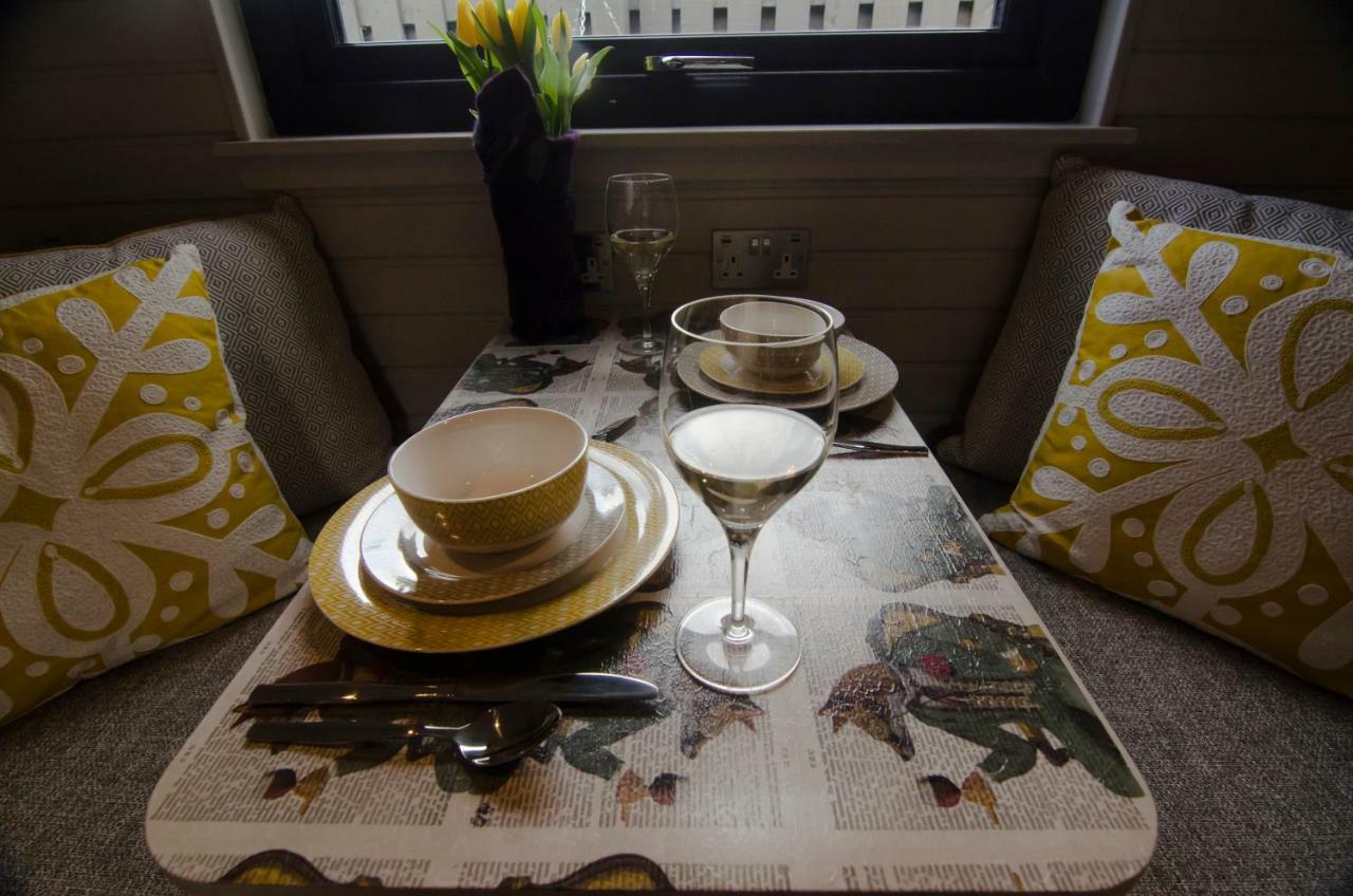 Foxy'S Den Dornoch Villa Екстериор снимка